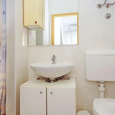 House Apartment *
