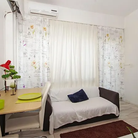 Apartment House *