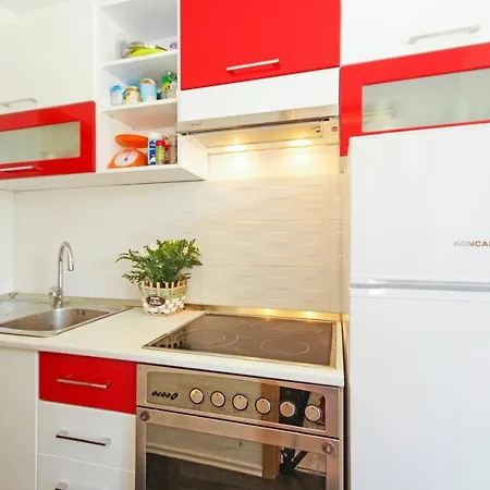House Apartment *