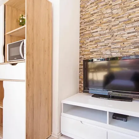 House Apartment *